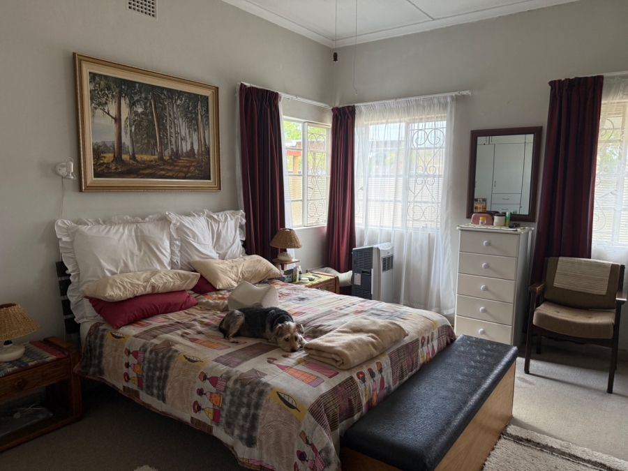 5 Bedroom Property for Sale in Ladismith Western Cape